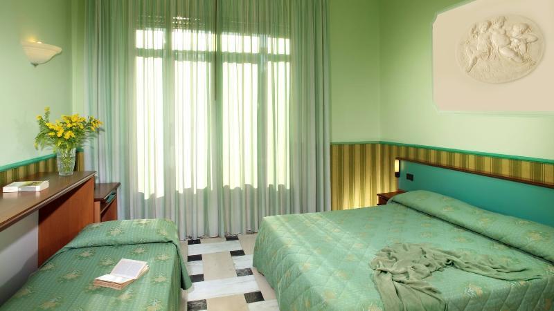 רומא Hotel Dorica מראה חיצוני תמונה