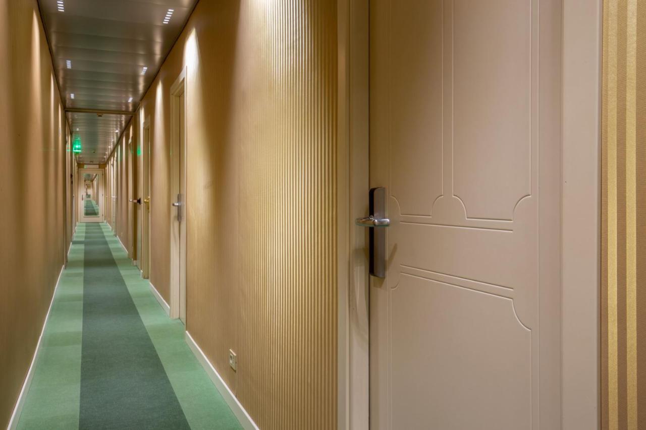 רומא Hotel Dorica מראה חיצוני תמונה